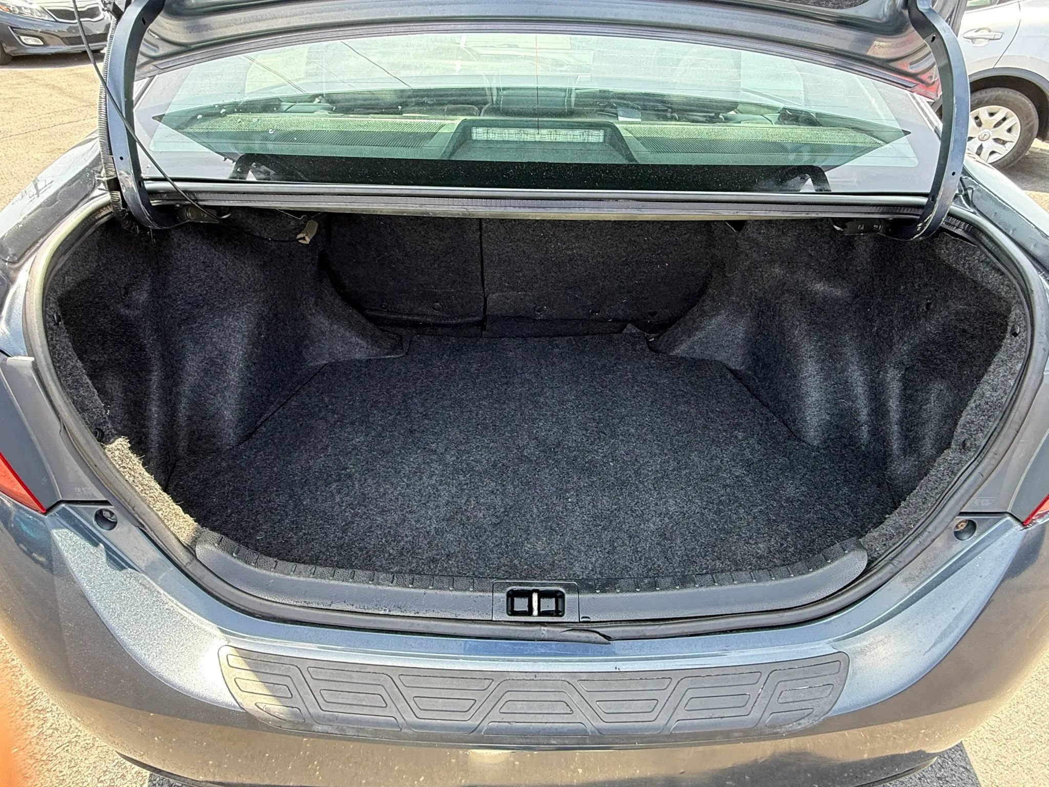 Used 2015 Toyota Corolla LE Premium FWD image 30
