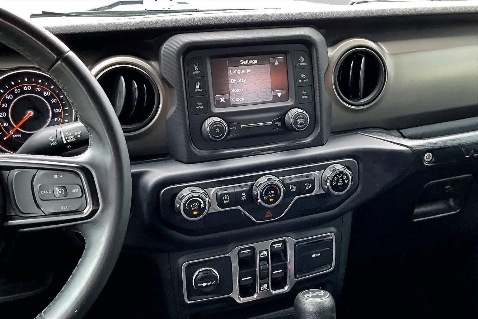 Used 2018 Jeep Wrangler Unlimited Sport S AWD/4WD image 9