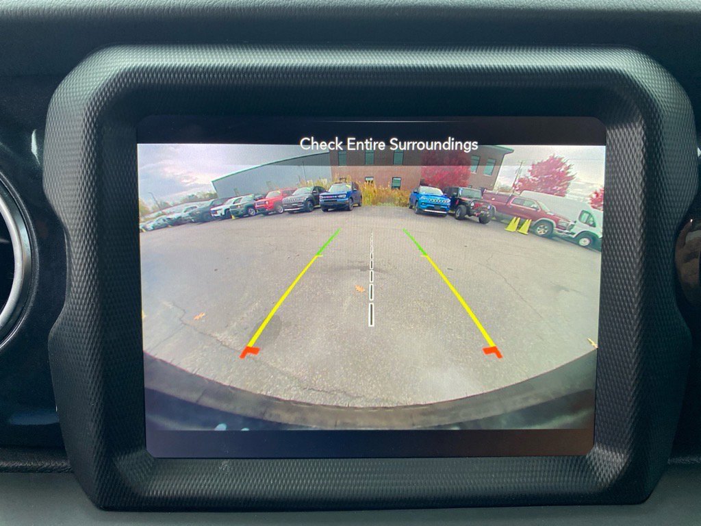 Used 2023 Jeep Wrangler Unlimited Sahara image 17