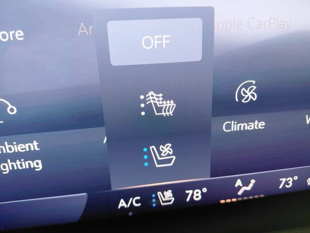 Used 2025 Buick Enclave Avenir AWD/4WD image 7