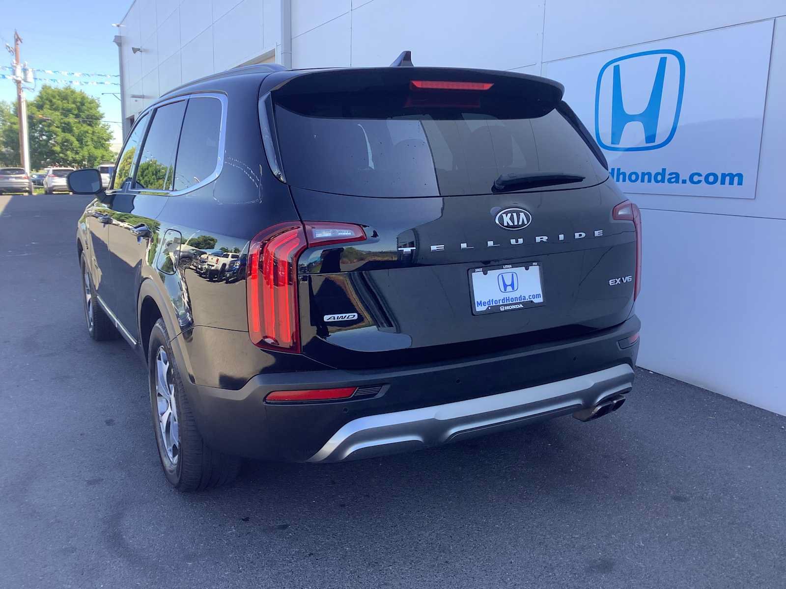 Used 2021 Kia Telluride EX AWD/4WD image 4