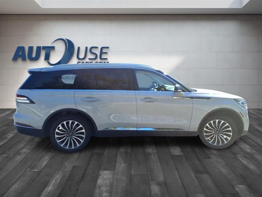 Used 2023 Lincoln Aviator Reserve w/ Equipment Group 201A AWD/4WD image 4