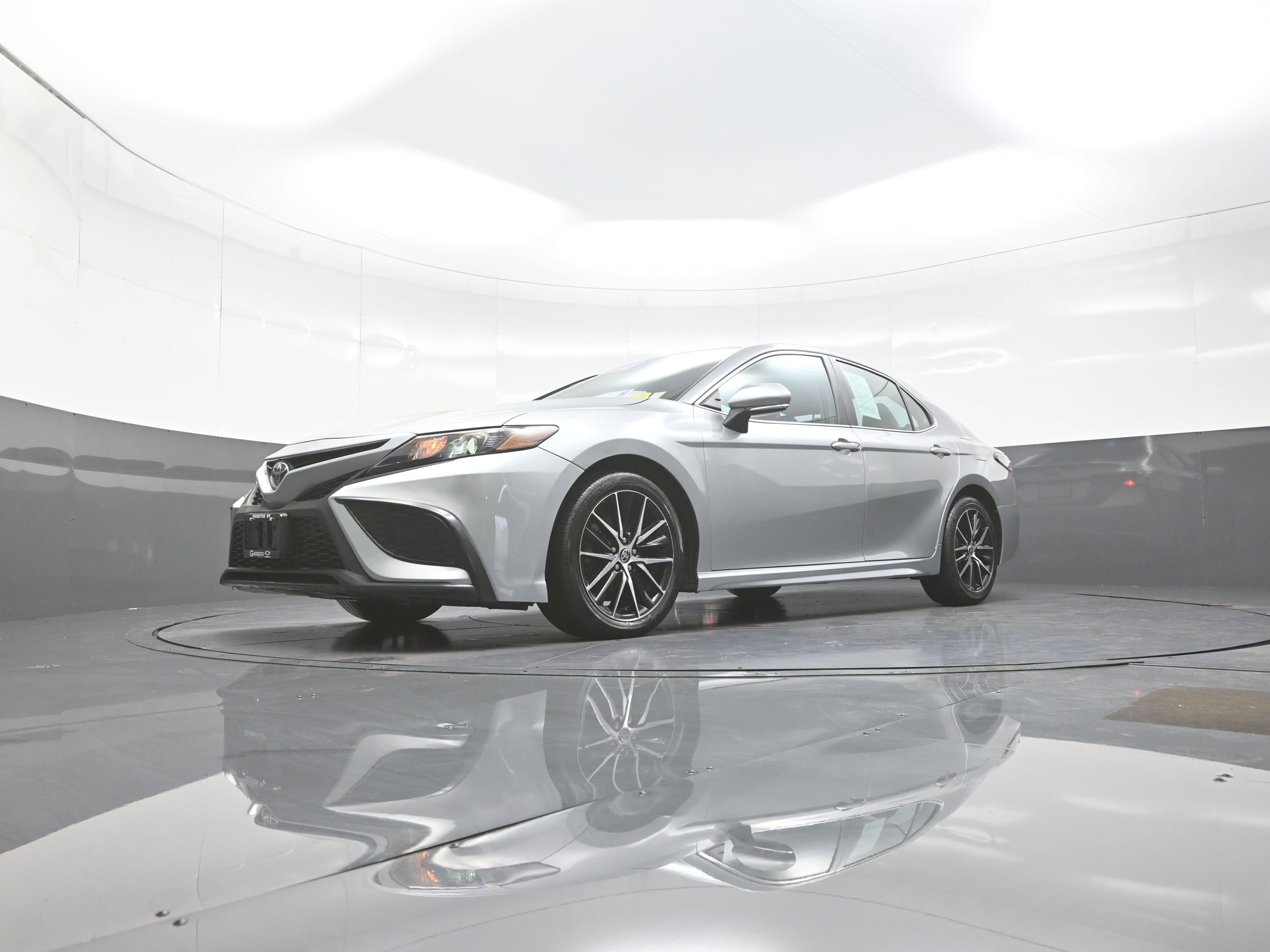 Used 2022 Toyota Camry SE AWD/4WD image 11