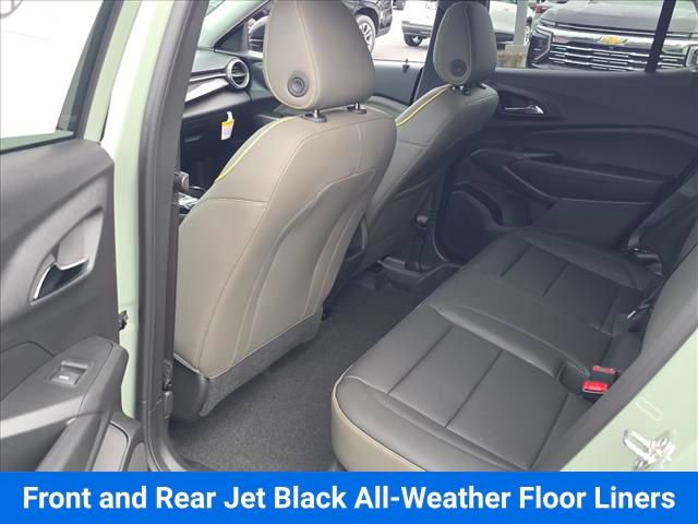 New 2026 Chevrolet Trax ACTIV w/ Sunroof Package FWD image 18
