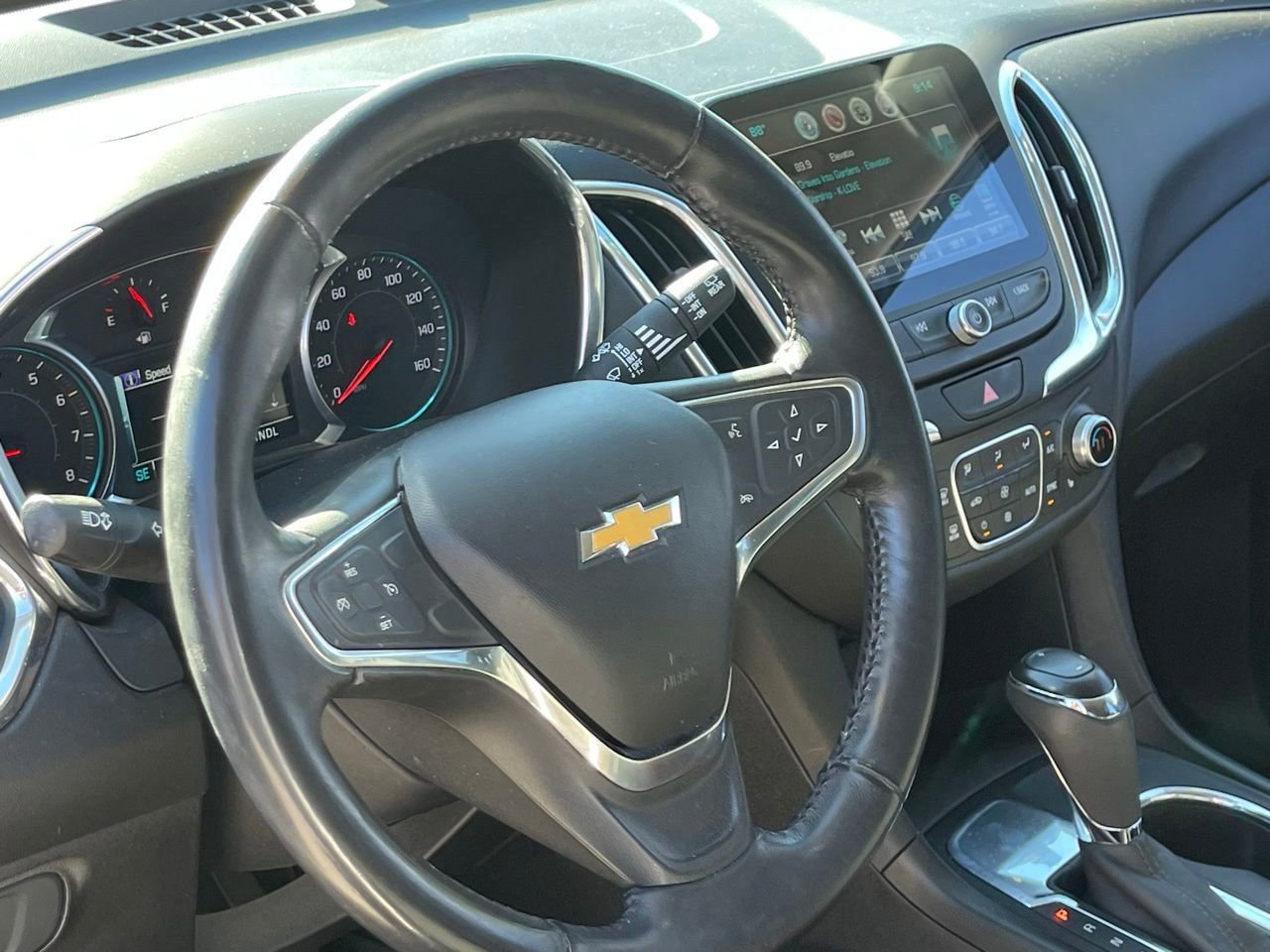 Used 2018 Chevrolet Equinox LT w/ Sun & Infotainment Package image 7