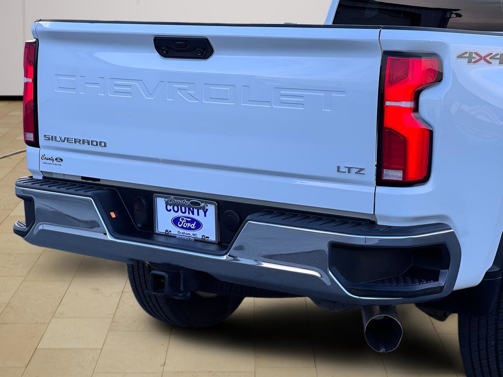 Used 2024 Chevrolet Silverado 2500 LTZ image 43