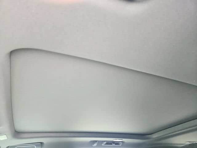 New 2026 GMC Yukon XL AT4 w/ AT4 Premium Plus Package AWD/4WD image 19