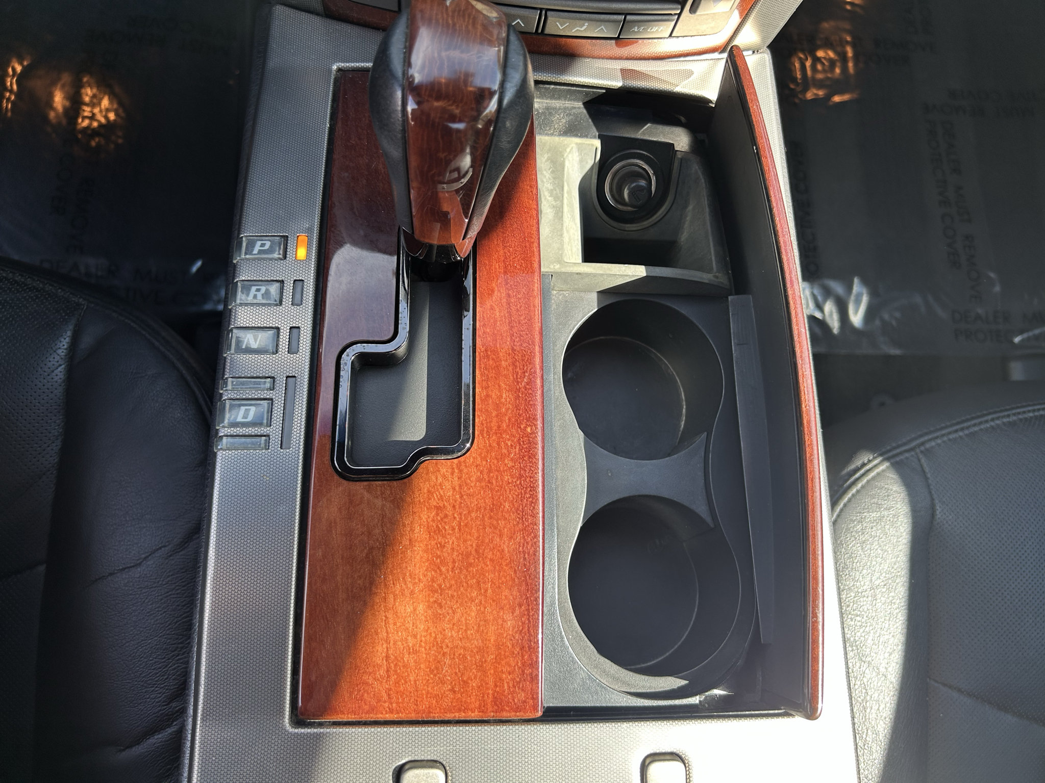 Used 2007 Cadillac XLR RWD image 12