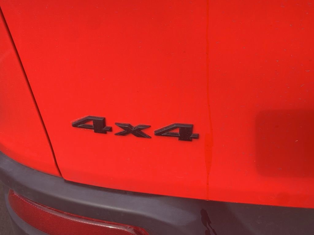 Used 2018 Jeep Cherokee Latitude w/ Altitude Package image 8