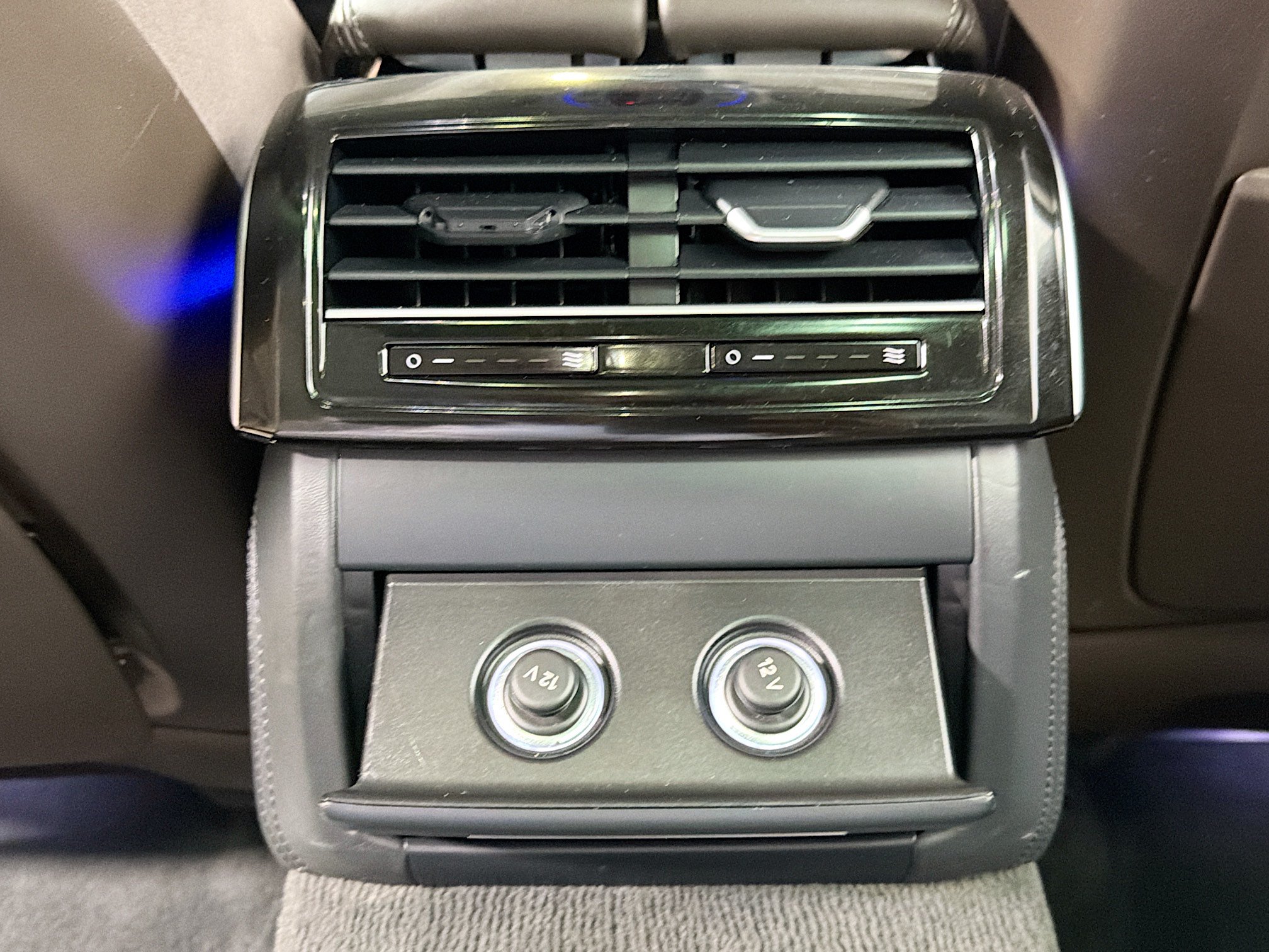 Used 2023 Audi A8 L 3.0T w/ Luxury Package AWD/4WD image 19