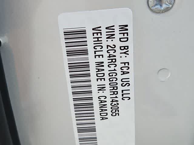 Used 2024 Chrysler Pacifica Limited FWD image 31