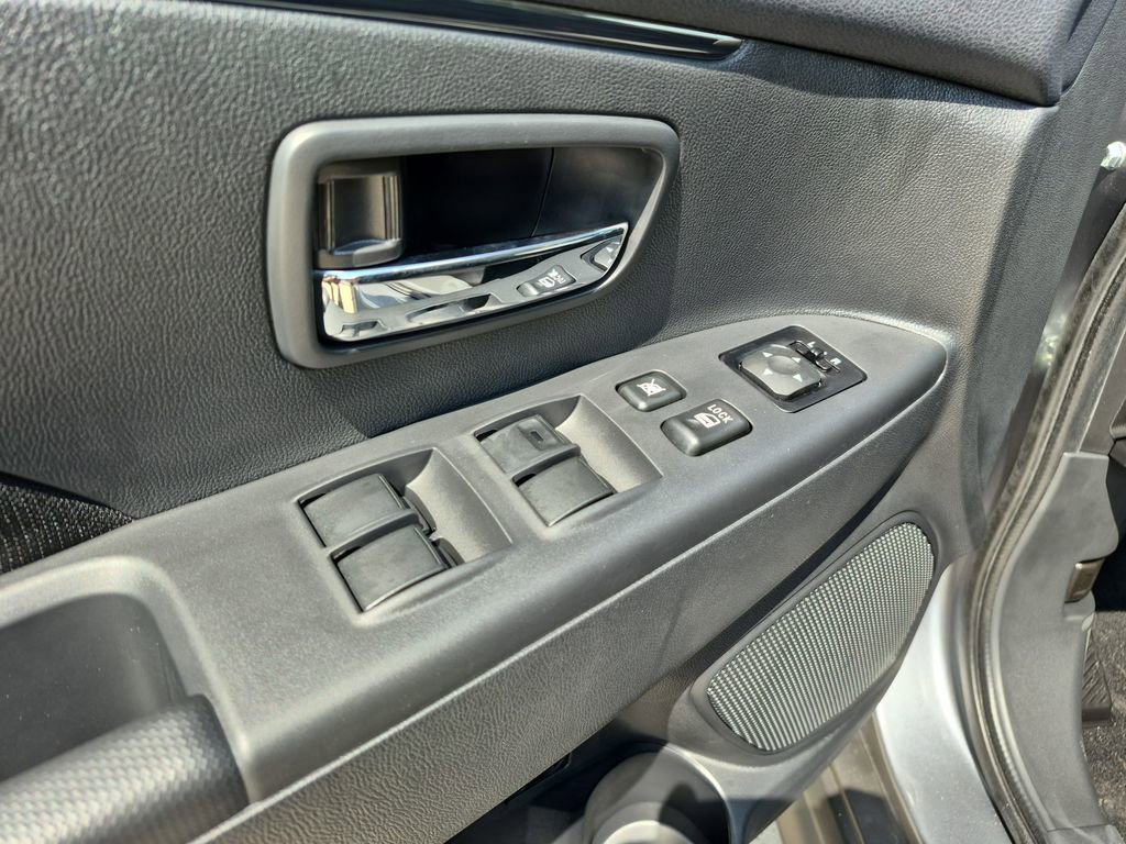 Used 2025 Mitsubishi Outlander Sport ES AWD/4WD image 19