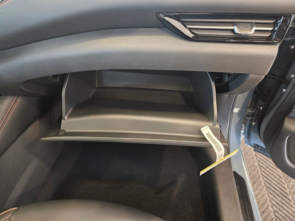 New 2025 Nissan Sentra SR w/ SR Premium Package image 31