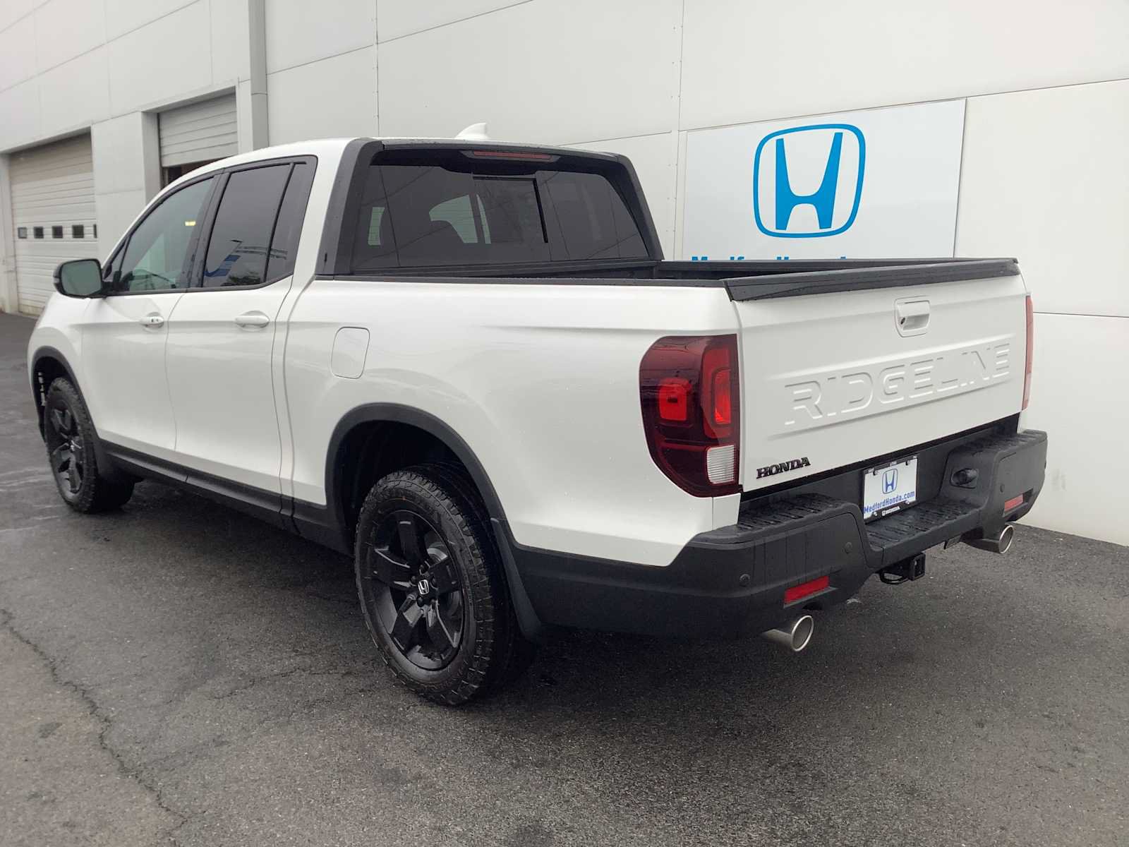 New 2026 Honda Ridgeline Black Edition image 4