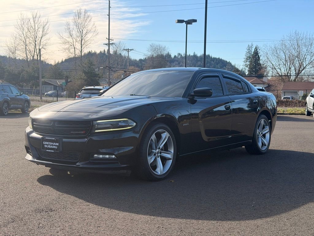 Used 2017 Dodge Charger R/T image 3