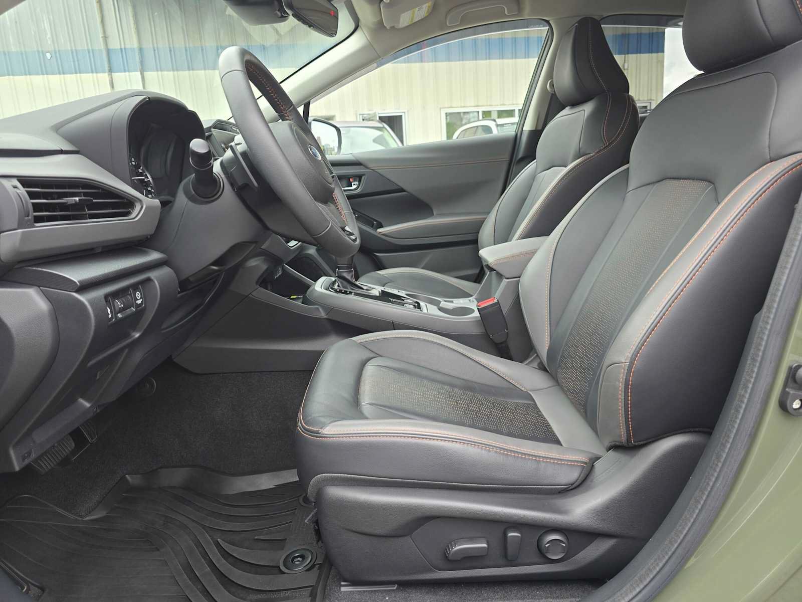 Used 2025 Subaru Crosstrek 2.5i Limited w/ Crosstrek Mirror Package AWD/4WD image 19