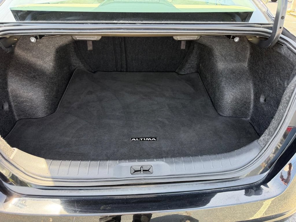 Used 2025 Nissan Altima 2.5 SV FWD image 20