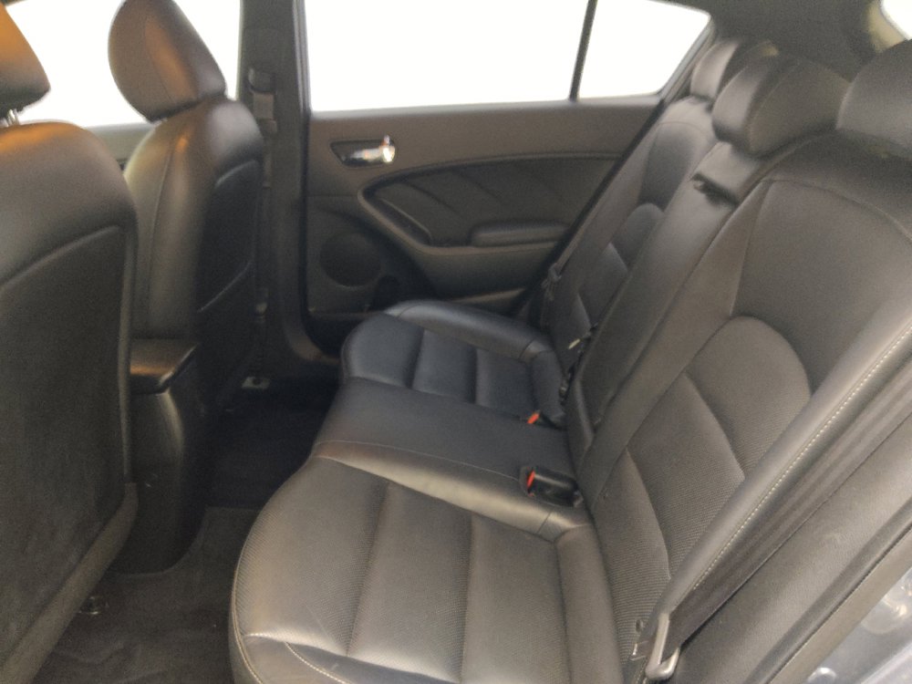 Used 2017 Kia Forte SX FWD image 18