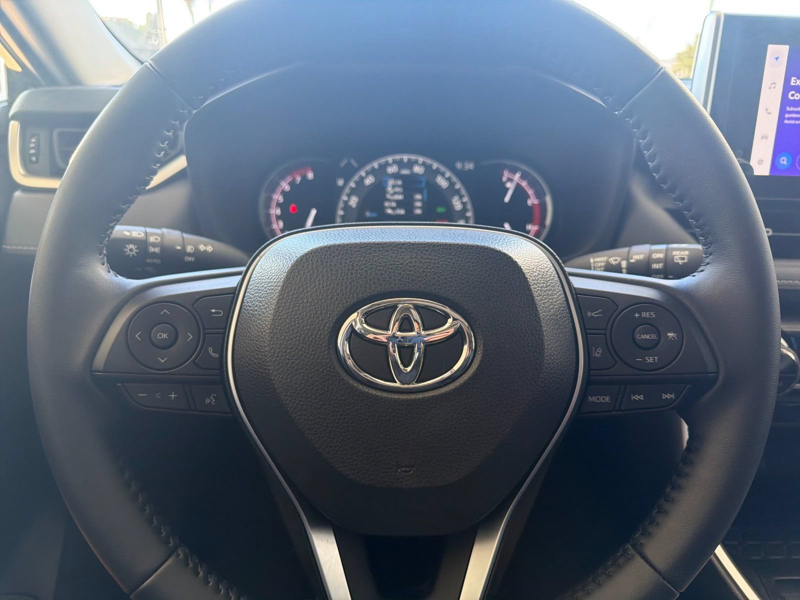 Used 2025 Toyota RAV4 XLE Premium AWD/4WD image 26
