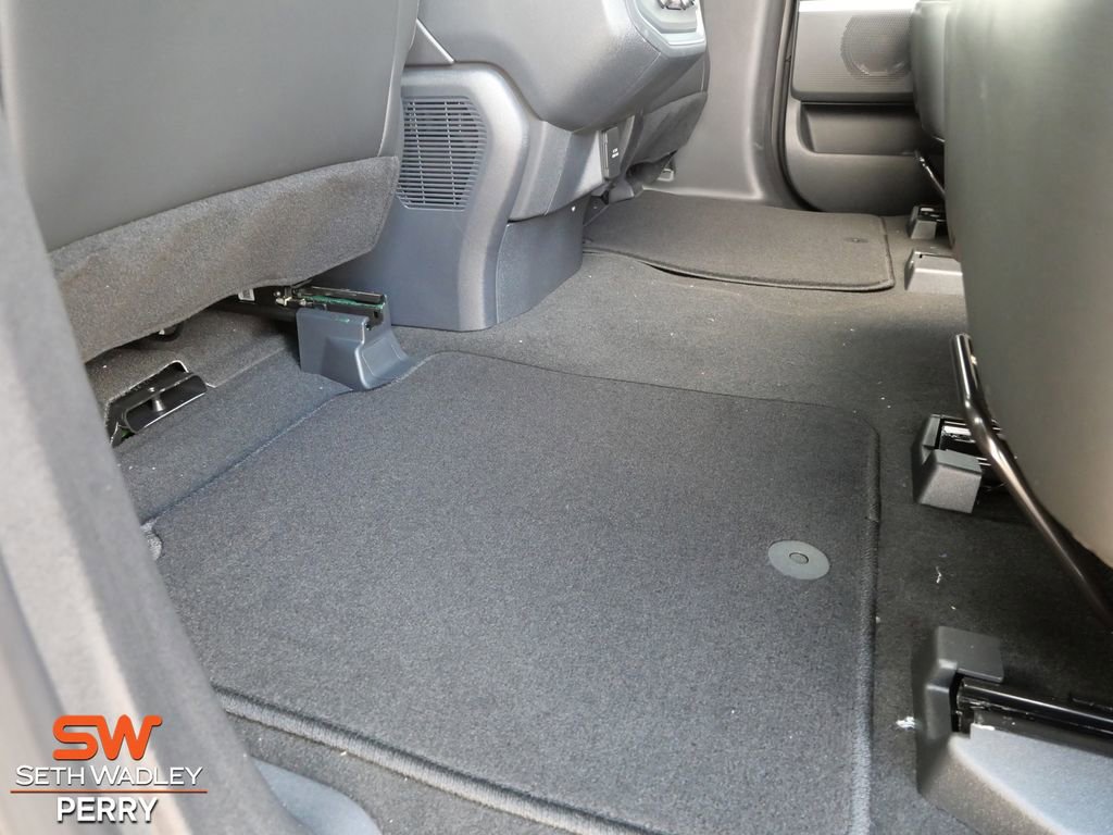 New 2026 Ford Expedition Platinum image 13