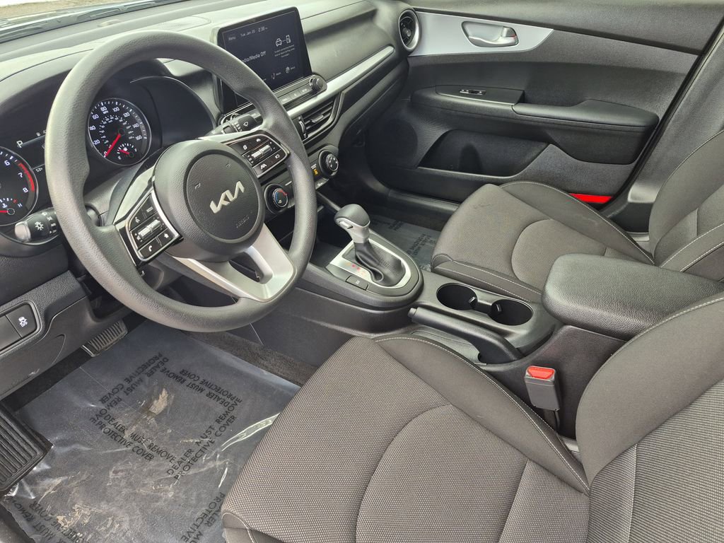 Used 2023 Kia Forte LXS image 11