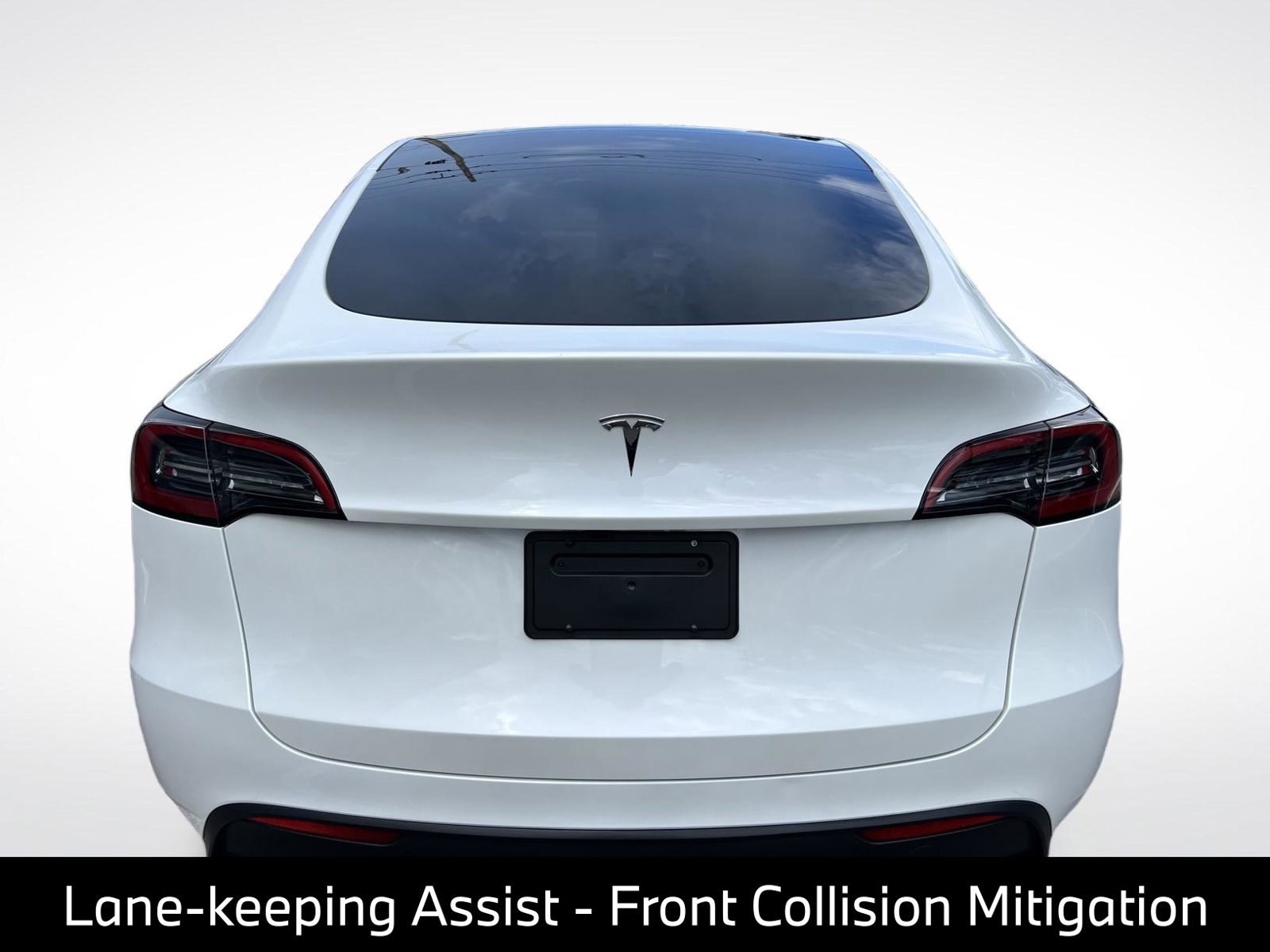 Used 2025 Tesla Model Y Long Range RWD image 7