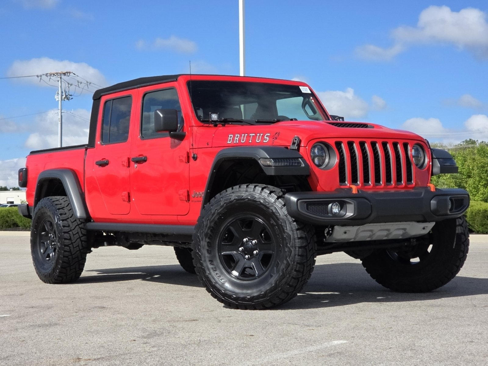 Used 2023 Jeep Gladiator Mojave w/ Cold Weather Group AWD/4WD image 2