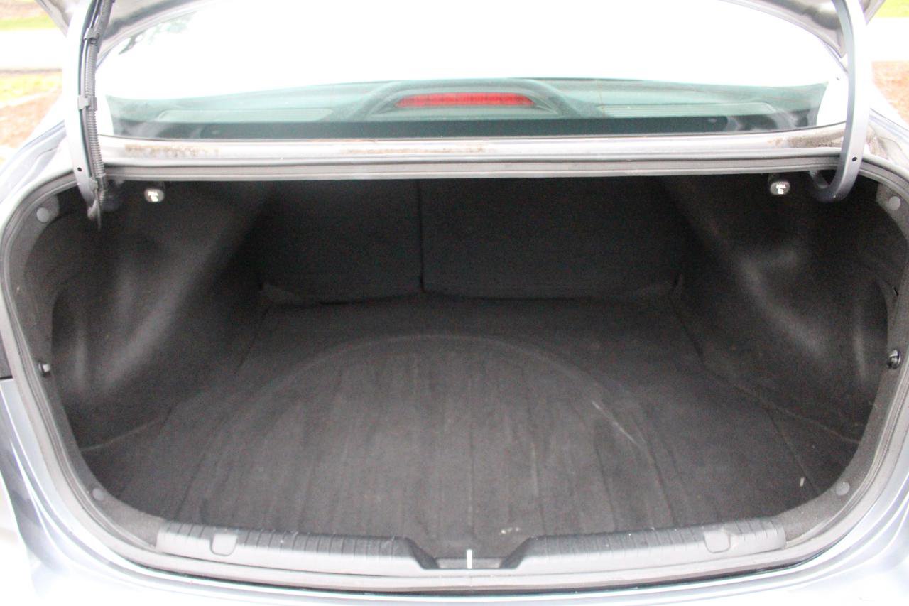 Used 2017 Kia Forte S w/ S Technology Package image 39