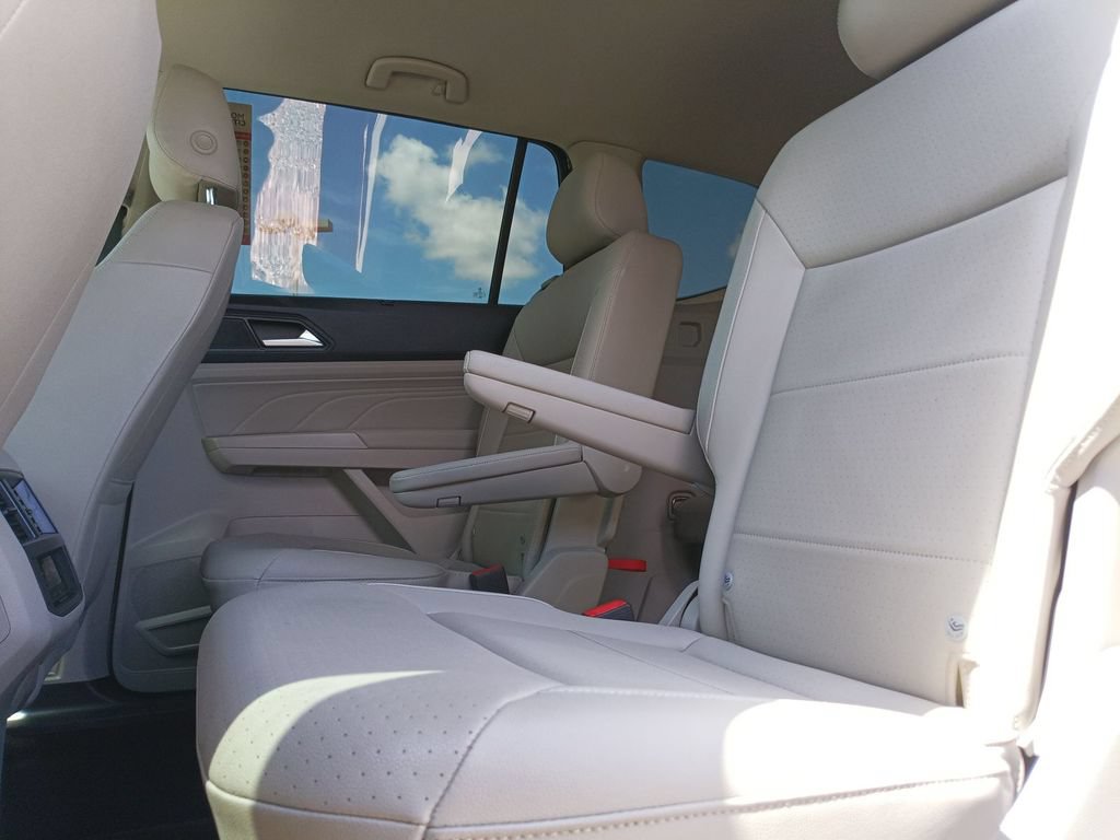 Used 2021 Volkswagen Atlas SE w/ Towing Package AWD/4WD image 29