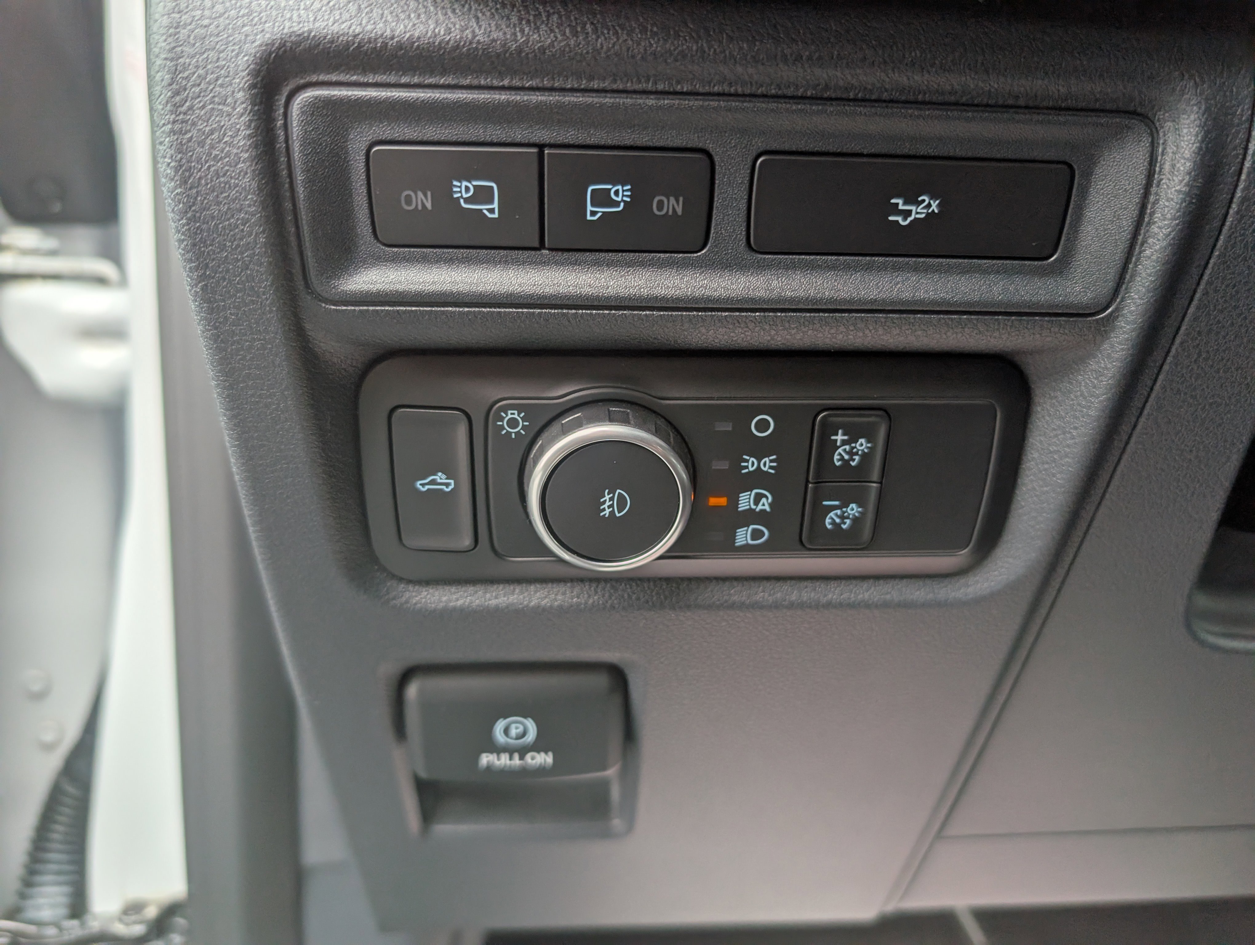 Used 2022 Ford F150 XLT w/ Equipment Group 302A High image 17