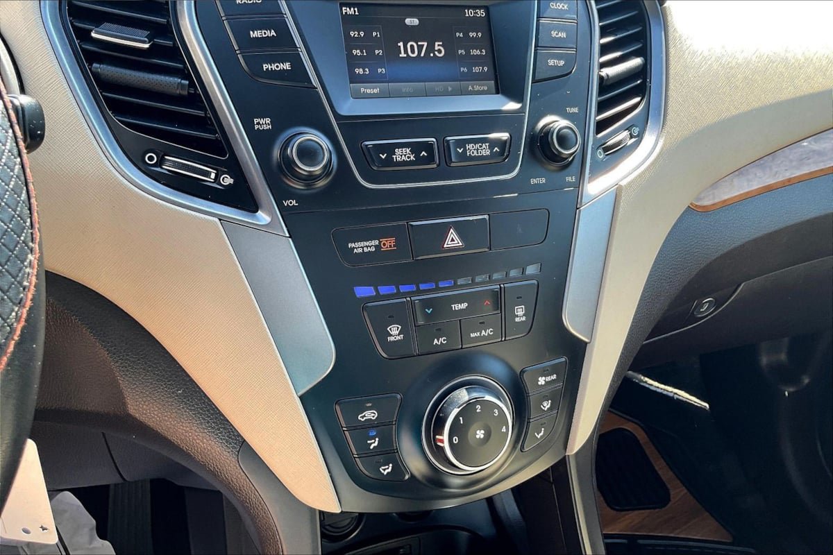 Used 2015 Hyundai Santa Fe GLS AWD/4WD image 14