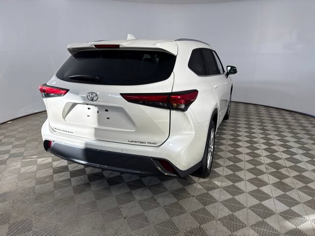 Used 2020 Toyota Highlander Limited AWD/4WD image 7