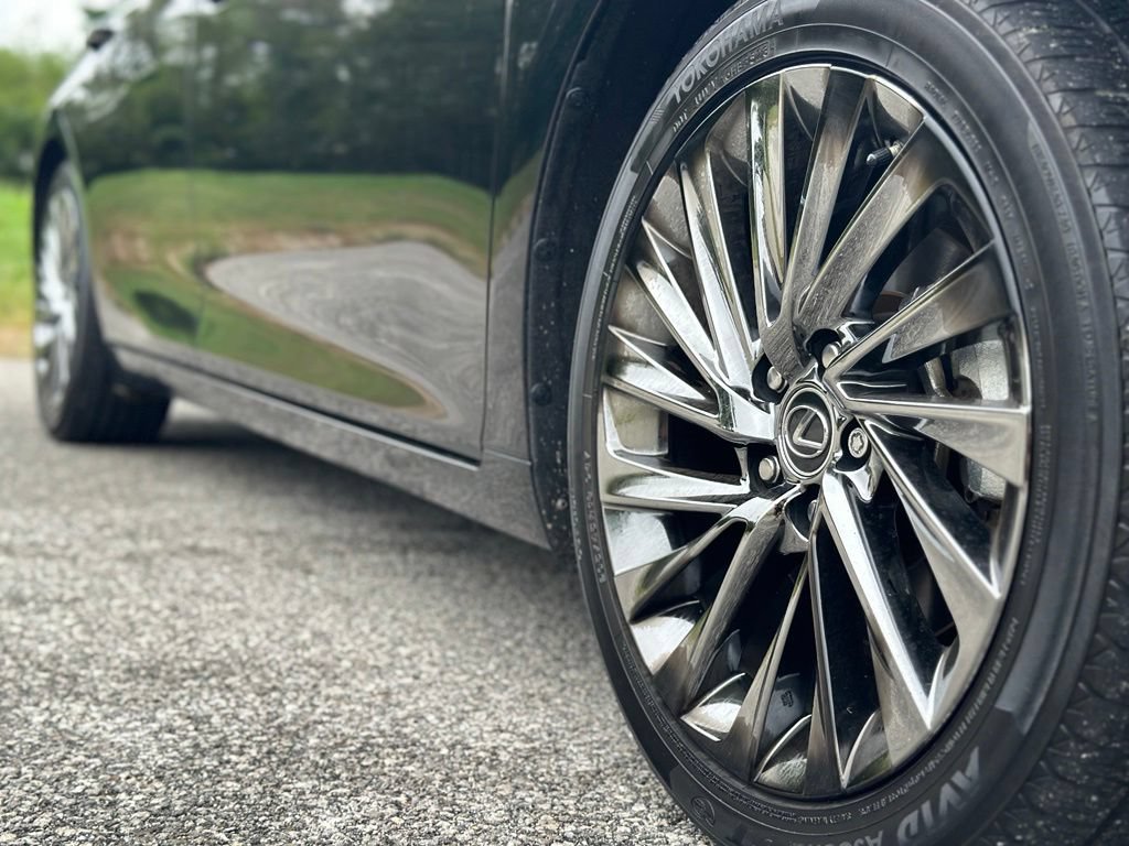 Used 2024 Lexus ES 350 w/ Accessory Package (Z1) FWD image 8