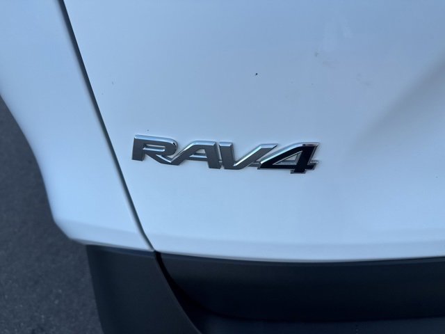 Used 2024 Toyota RAV4 XLE image 31