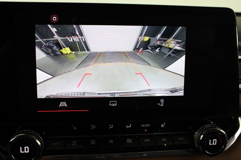 Used 2023 GMC Canyon AT4 w/ Canyon Safety Plus Package image 28