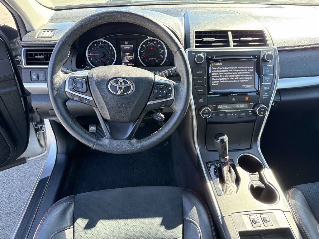 Used 2017 Toyota Camry XSE FWD image 30