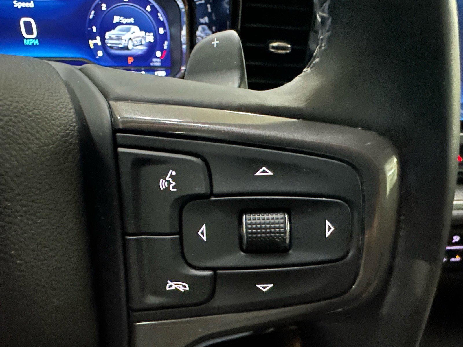 Used 2025 Chevrolet Silverado 1500 High Country w/ High Country Premium Package image 44