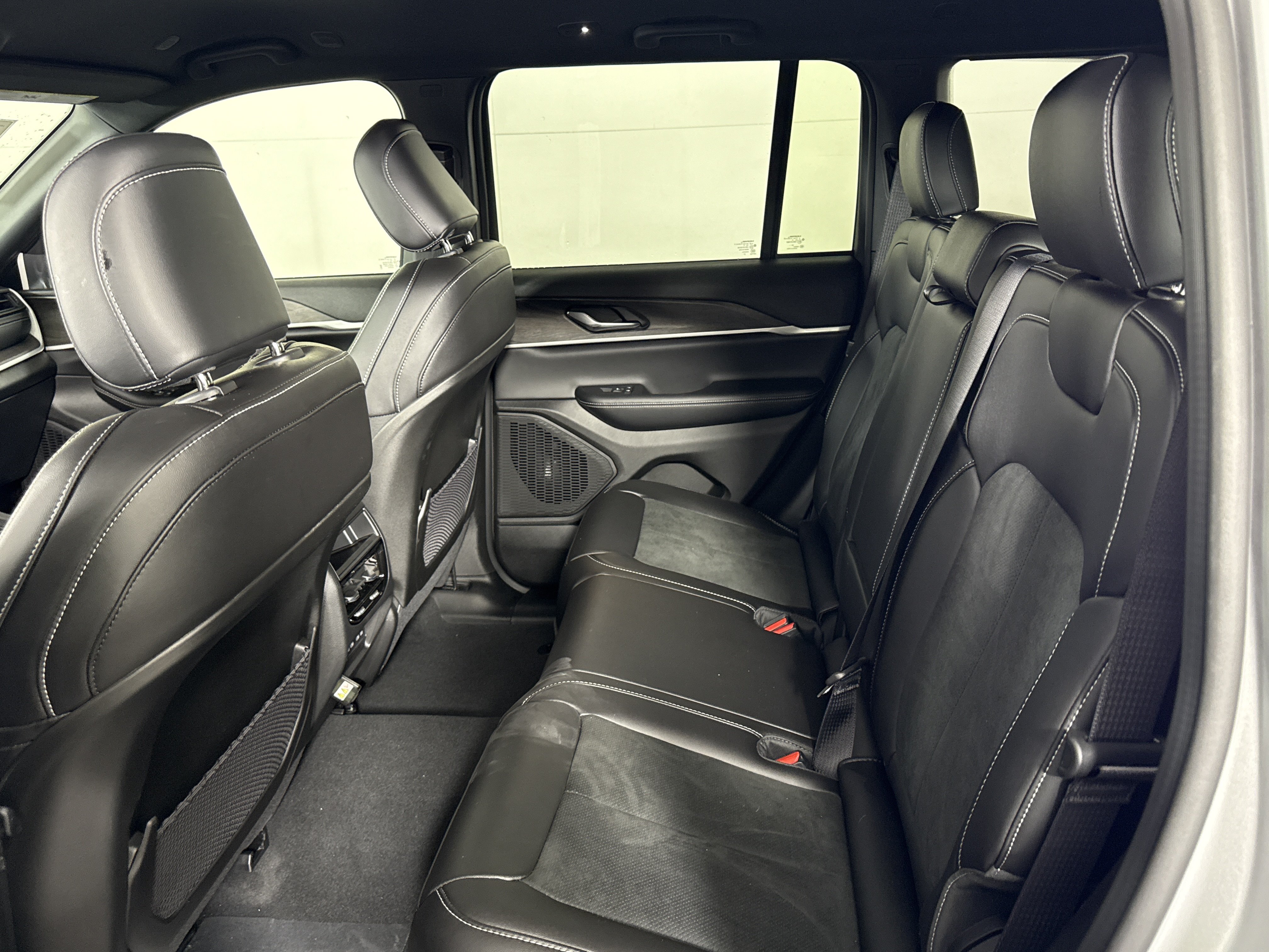 New 2026 Jeep Grand Cherokee Altitude AWD/4WD image 14