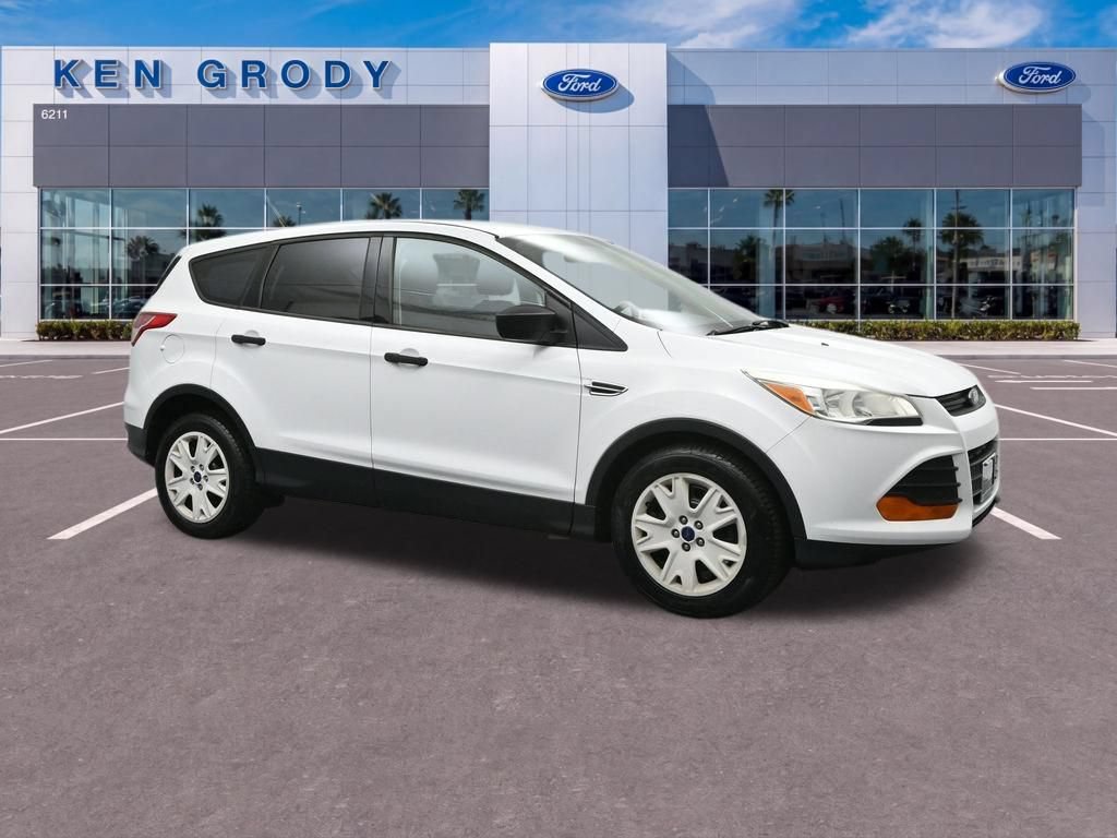 Used 2015 Ford Escape S FWD image 1