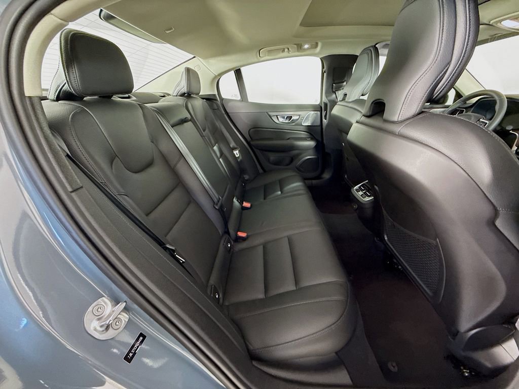 Used 2023 Volvo S60 B5 Ultimate w/ Climate Package image 29