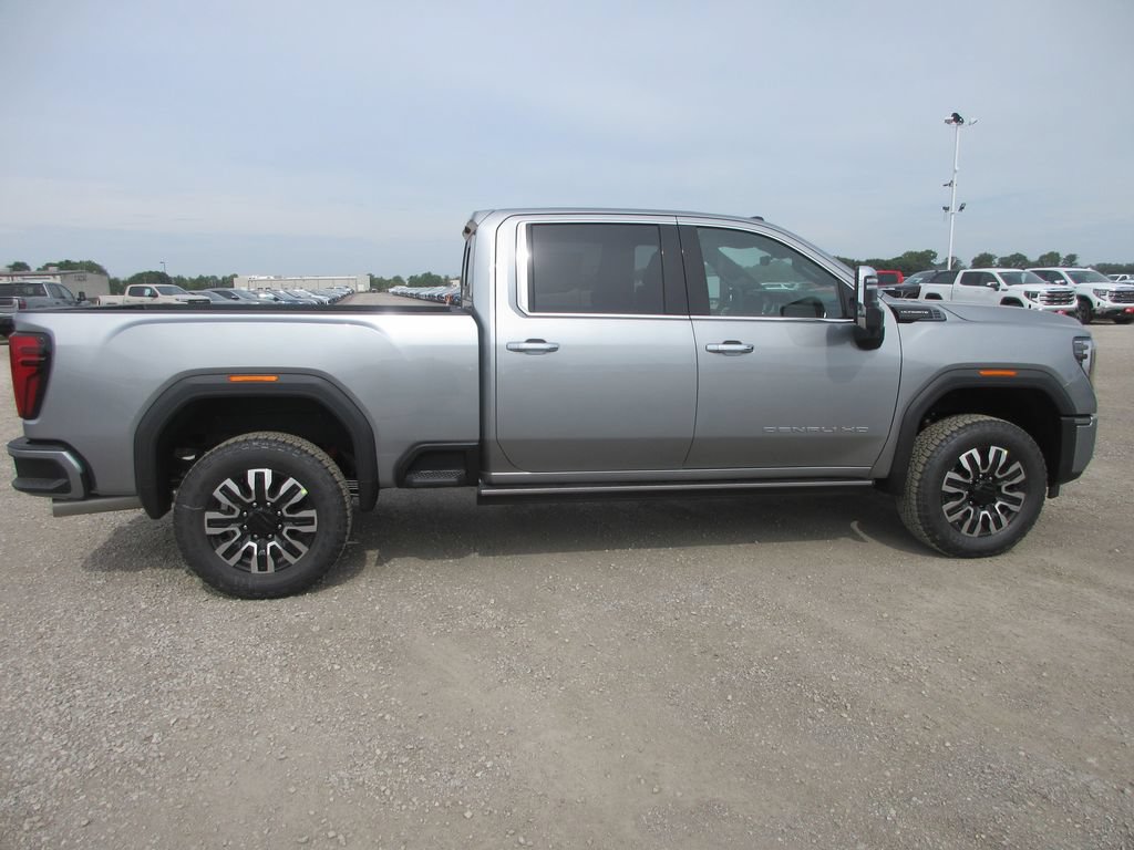 New 2026 GMC Sierra 2500 Denali Ultimate AWD/4WD image 3