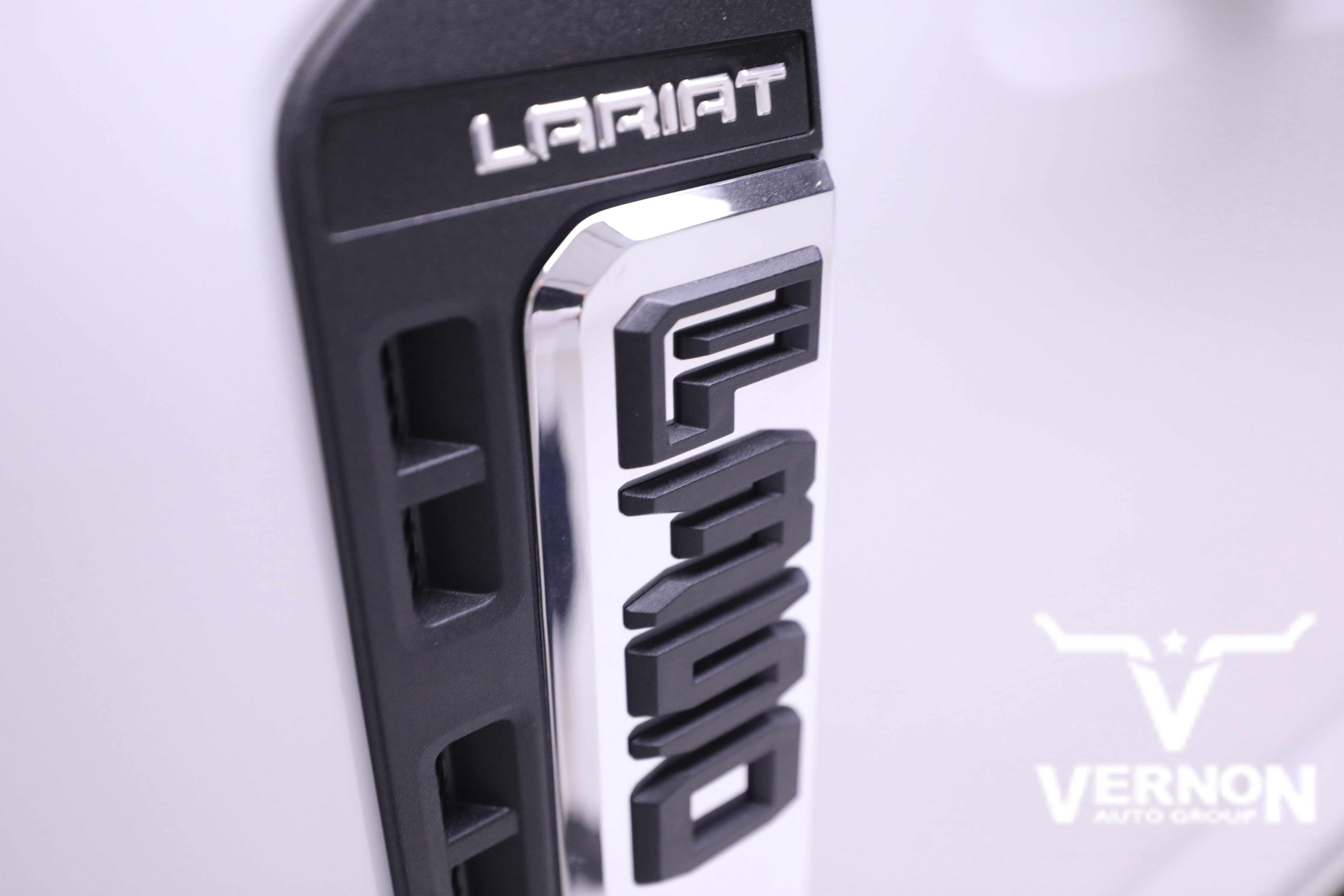 New 2026 Ford F350 Lariat w/ Chrome Package image 43