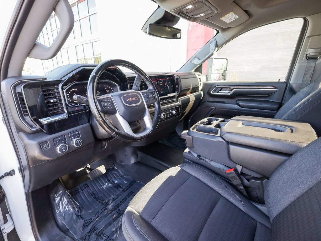 Used 2024 GMC Sierra 3500 SLE w/ SLE Convenience Package AWD/4WD image 12