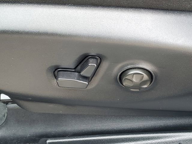 Used 2026 Chrysler Pacifica Select FWD image 5