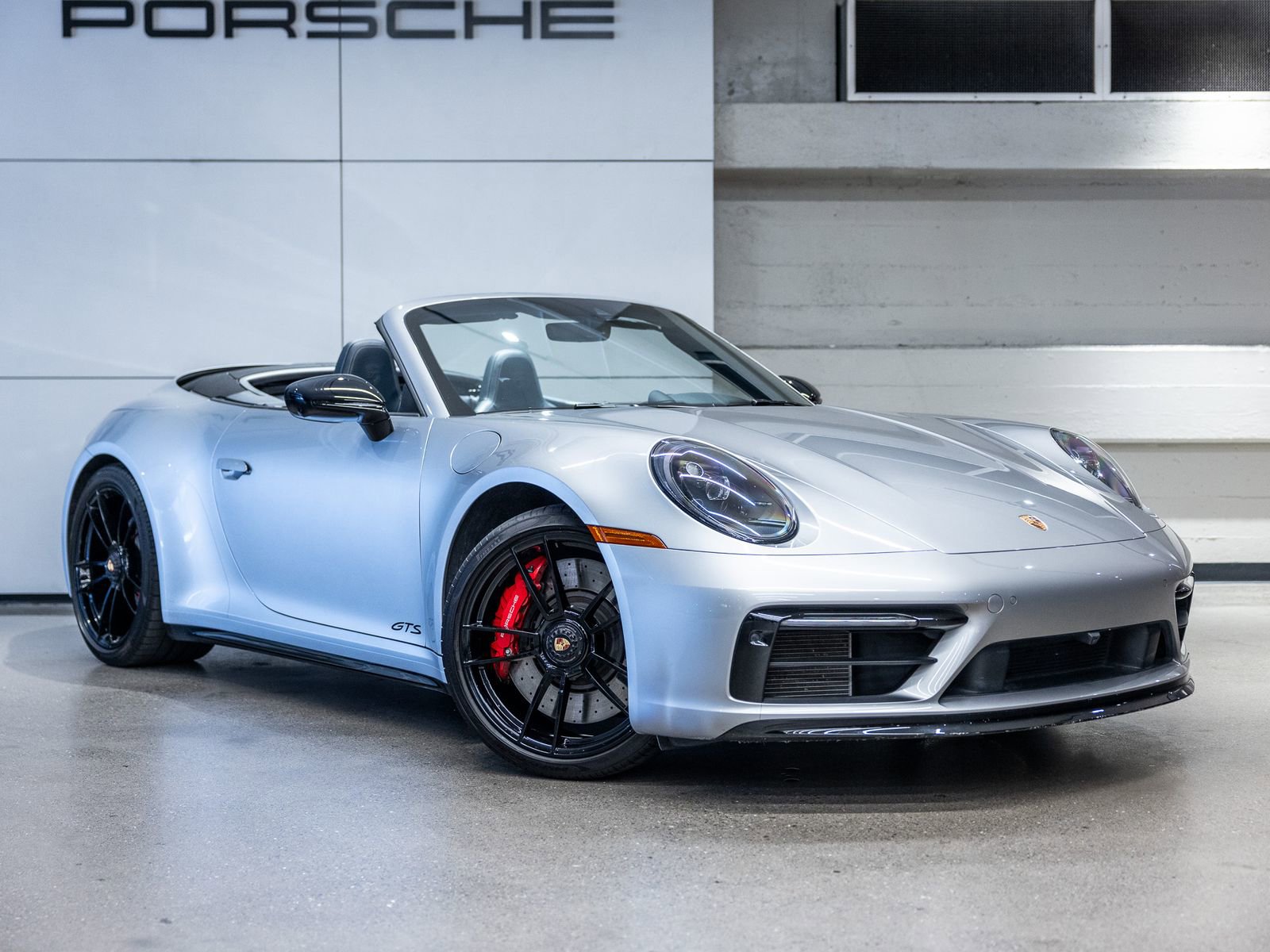 Certified 2023 Porsche 911 Carrera GTS RWD image 9