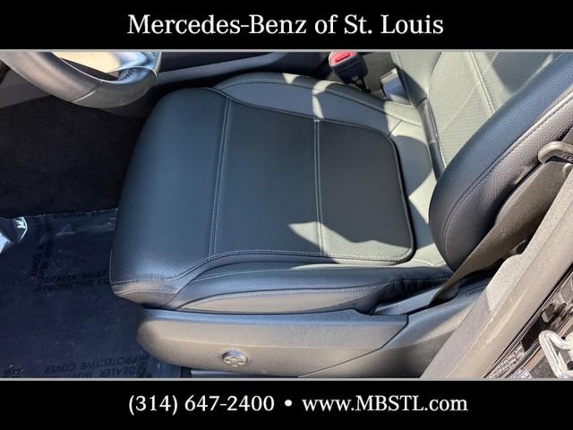 Certified 2025 Mercedes-Benz GLC 300 4MATIC image 16