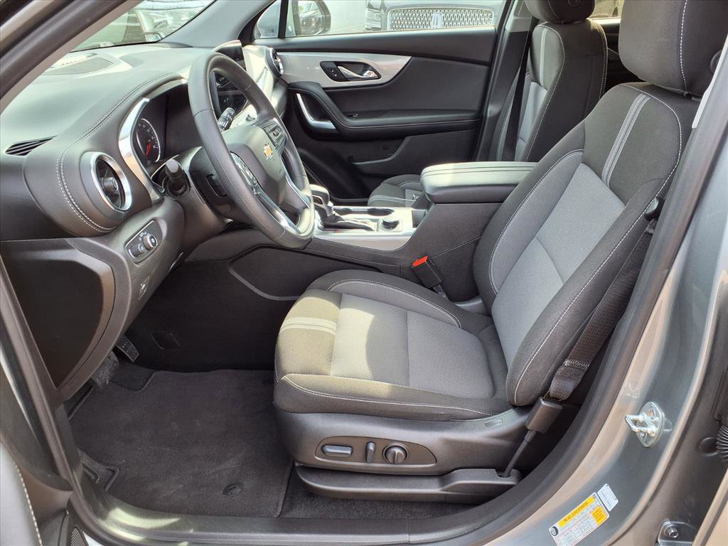Used 2025 Chevrolet Blazer LT AWD/4WD image 18