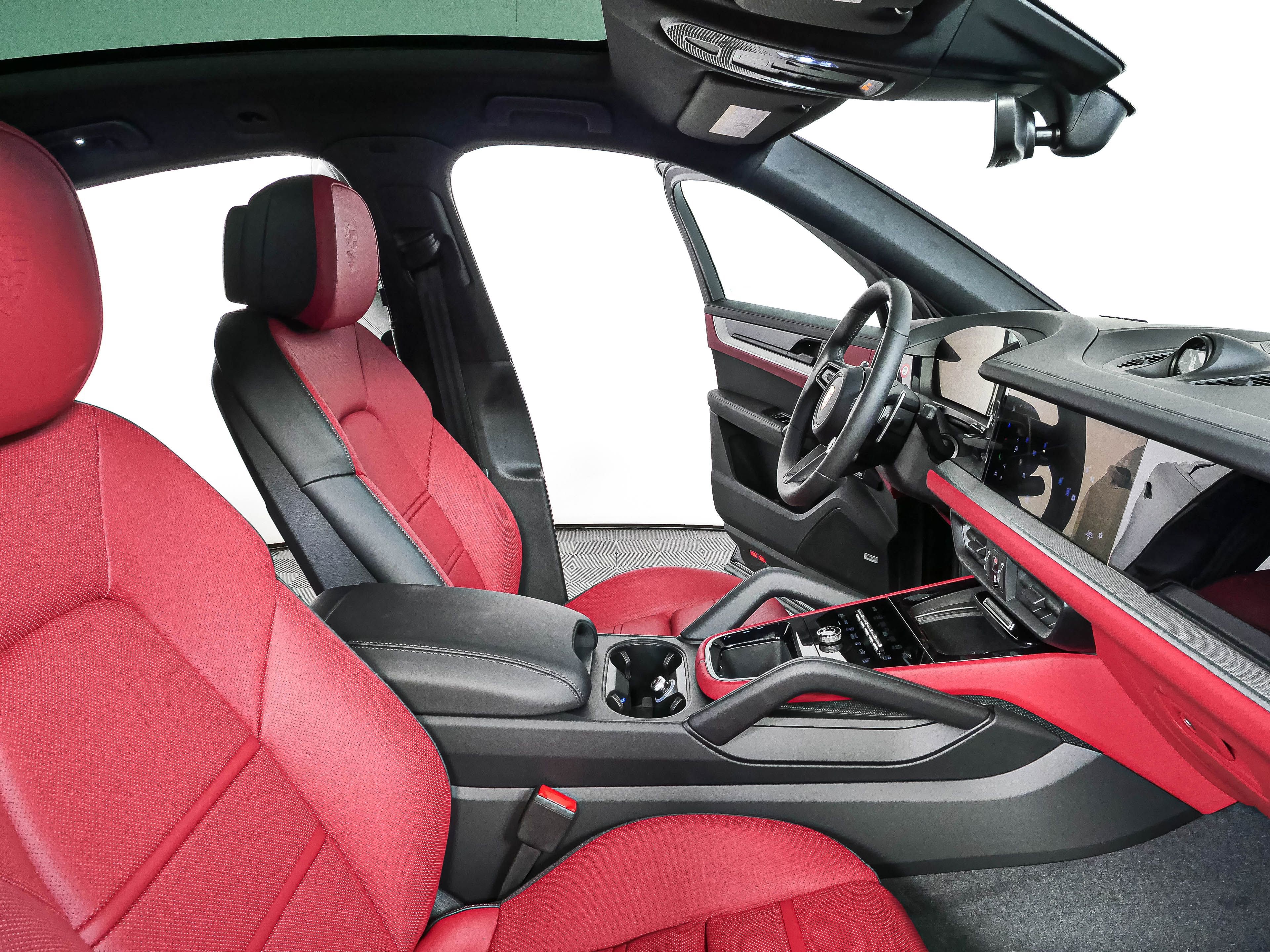 New 2026 Porsche Cayenne Coupe AWD/4WD image 24
