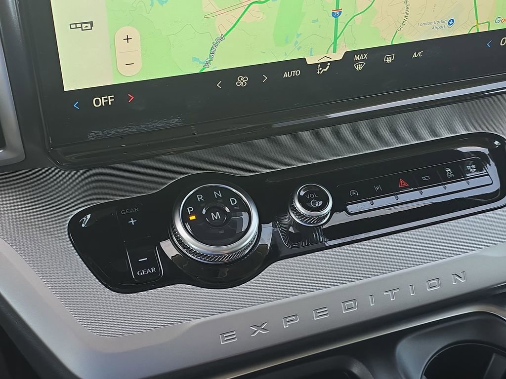 New 2025 Ford Expedition Max Active image 20