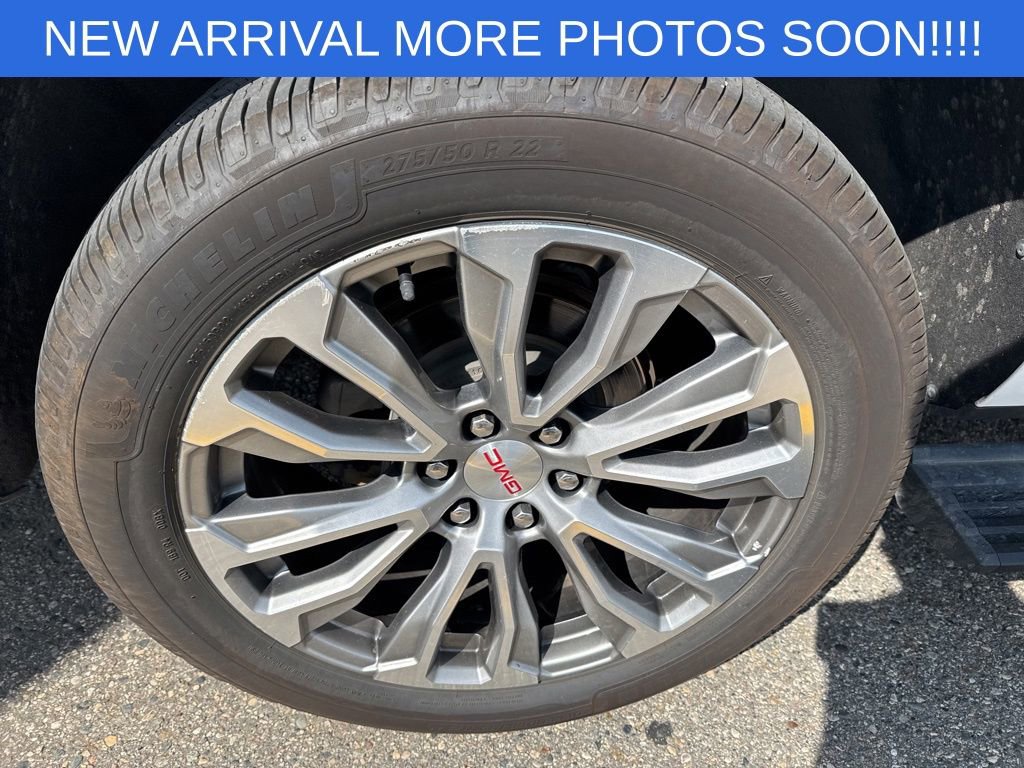 Used 2021 GMC Yukon XL Denali w/ Denali Premium Package image 7
